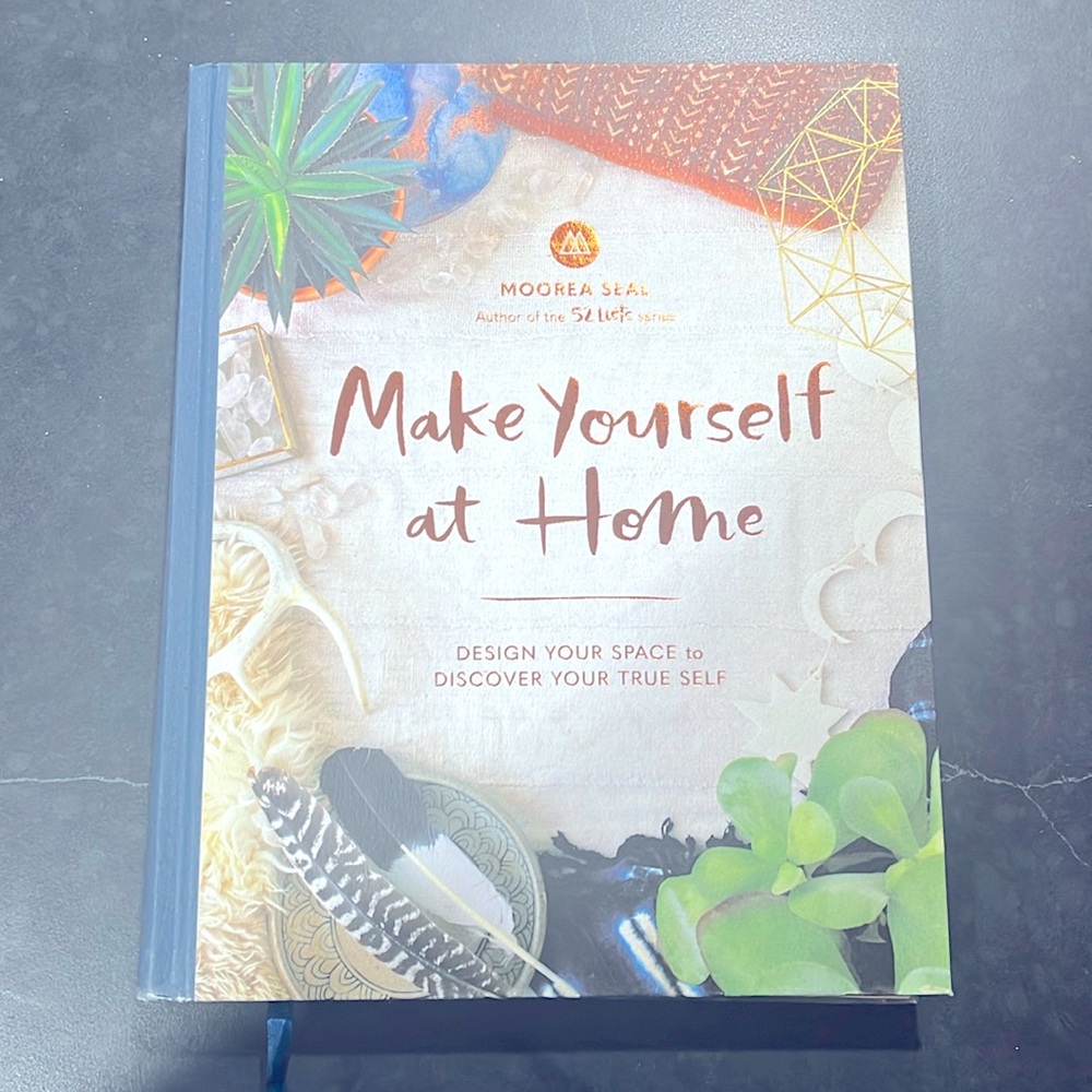 “MAKE YOURSELF AT HOME” - MOOREA SEAL - MAKE A BOOK BUNDLE 📚